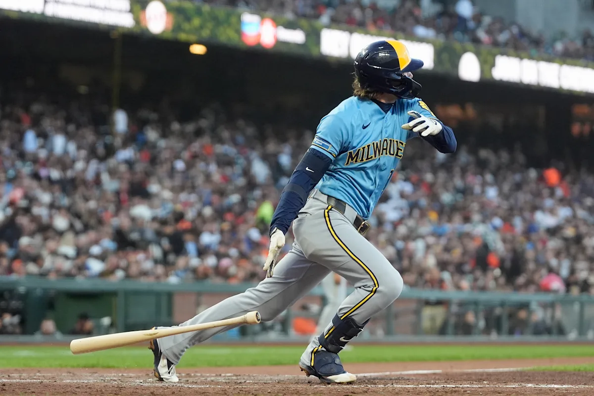 Brice Turang paces Brewers offense in 8-2 win over Giants