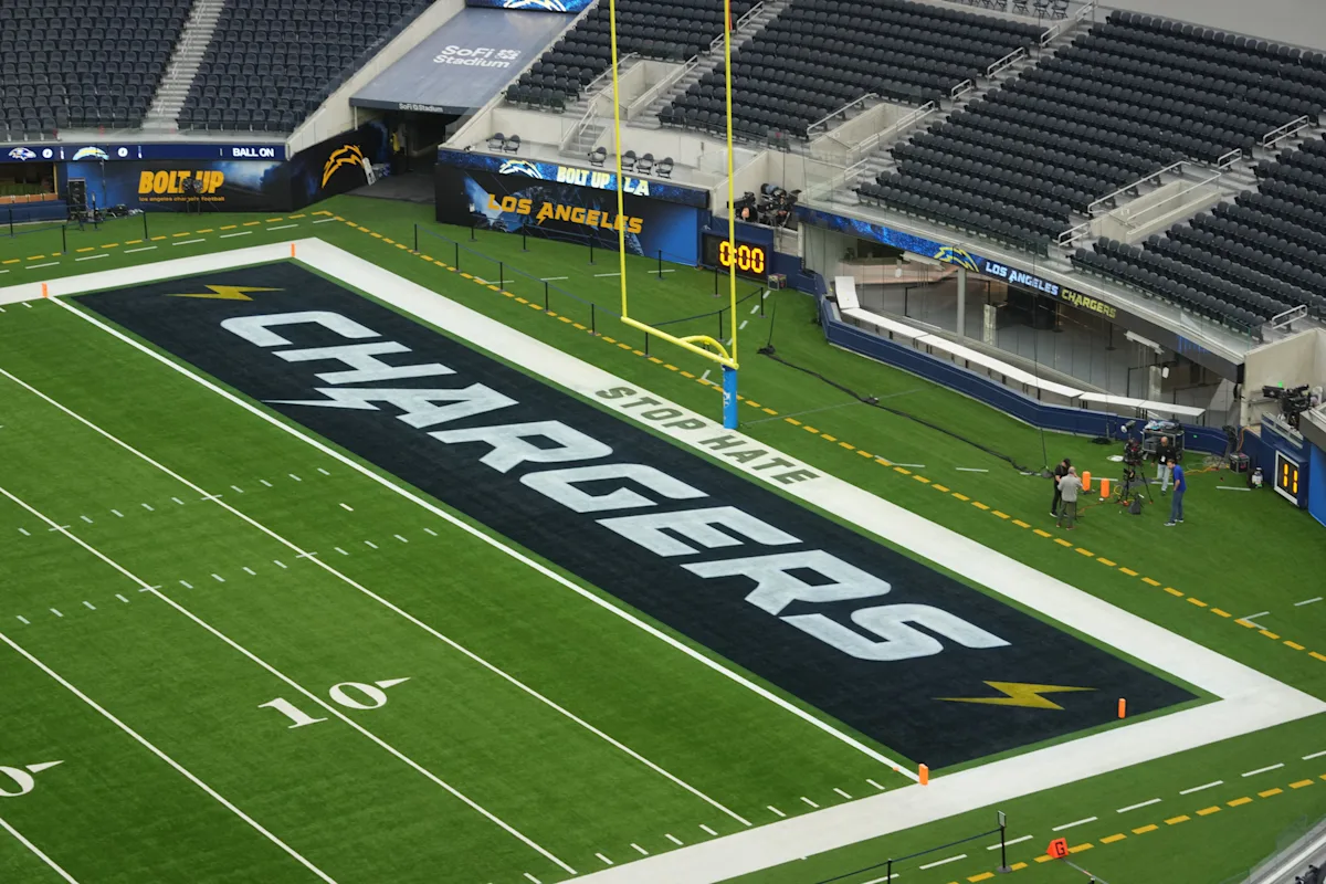 Chargers roster move: LA signs long snapper ahead of training camp