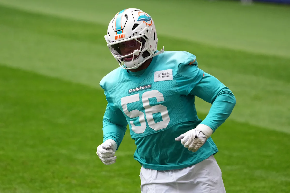 Dolphins free agent signing with playoff team as training camp starts