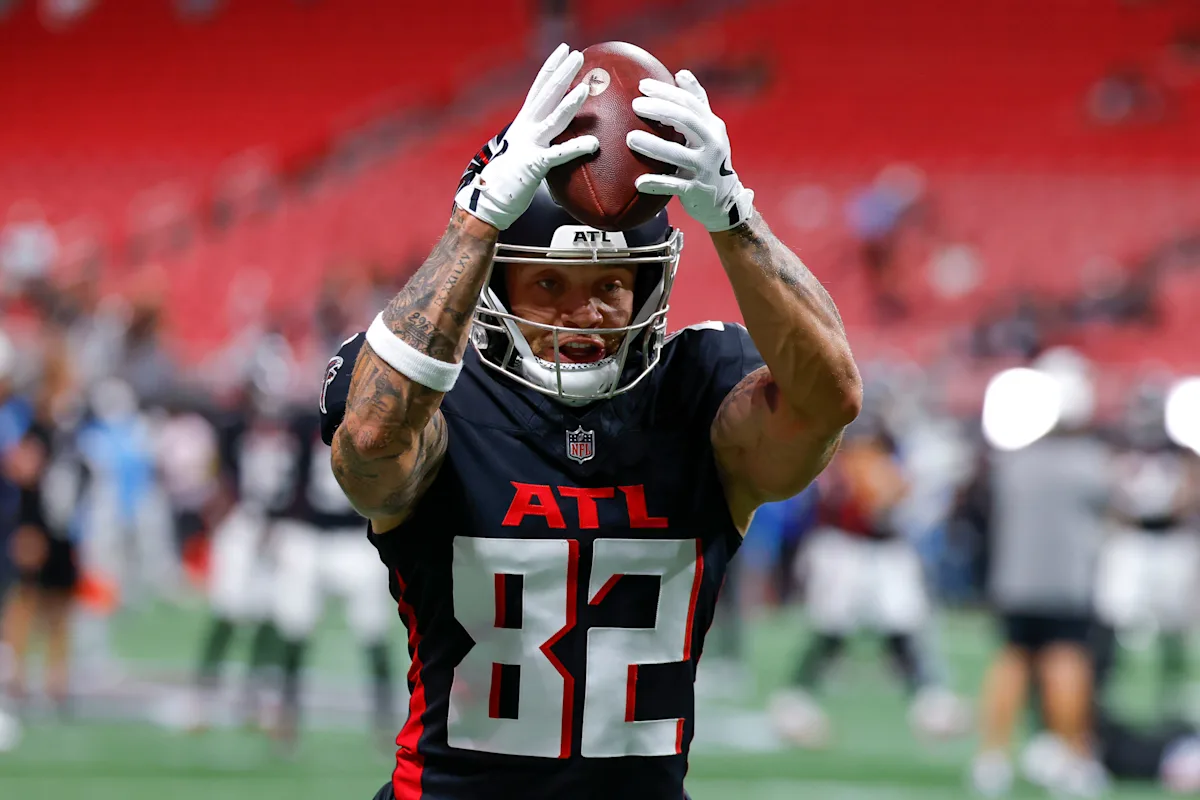 Former Falcons WR signing with Carolina Panthers