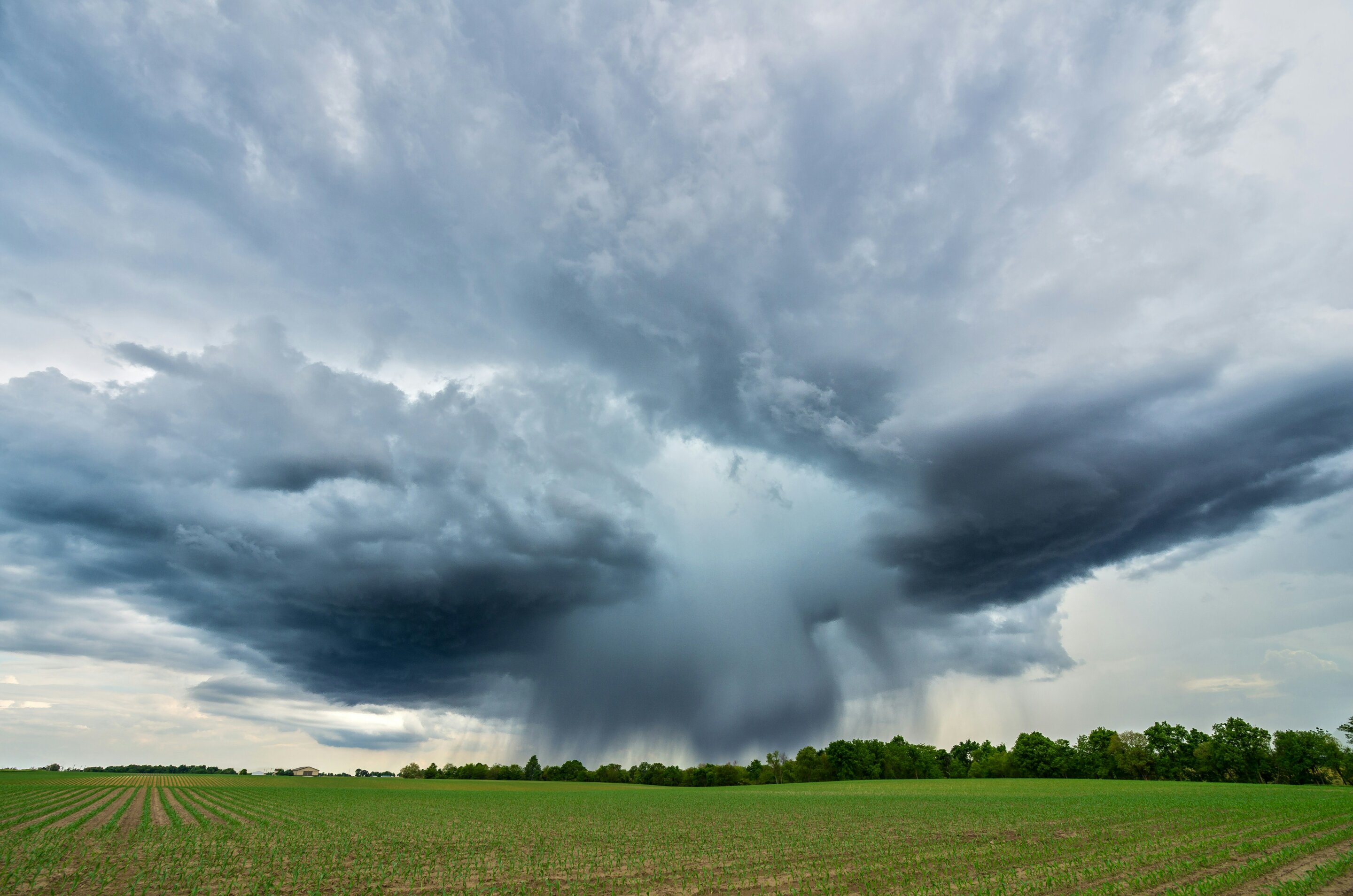 From single projection to many possibilities: A new tool for climate risk assessment