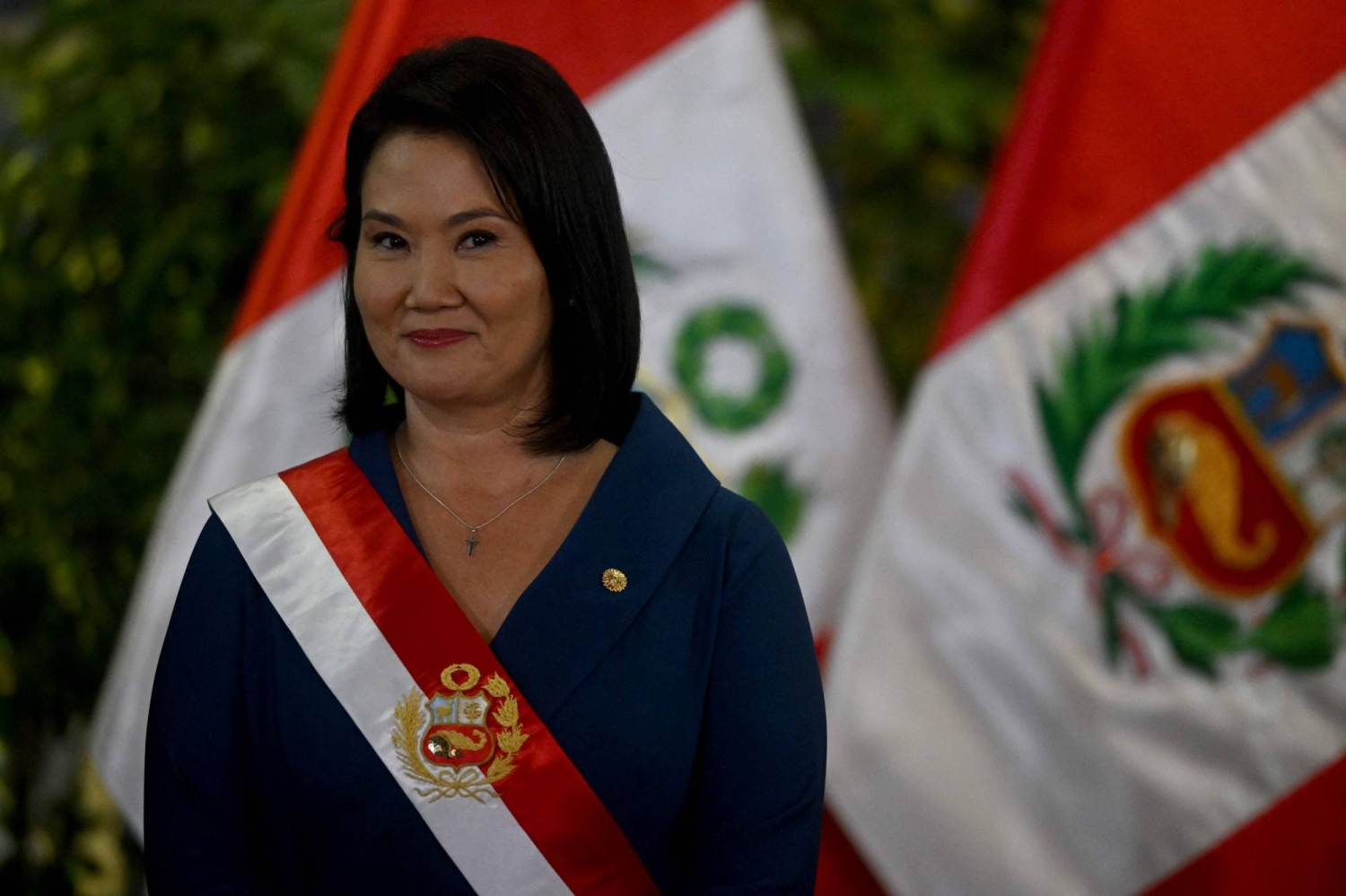 Fujimori sworn in, giving Peru shot to break cycle of chaos