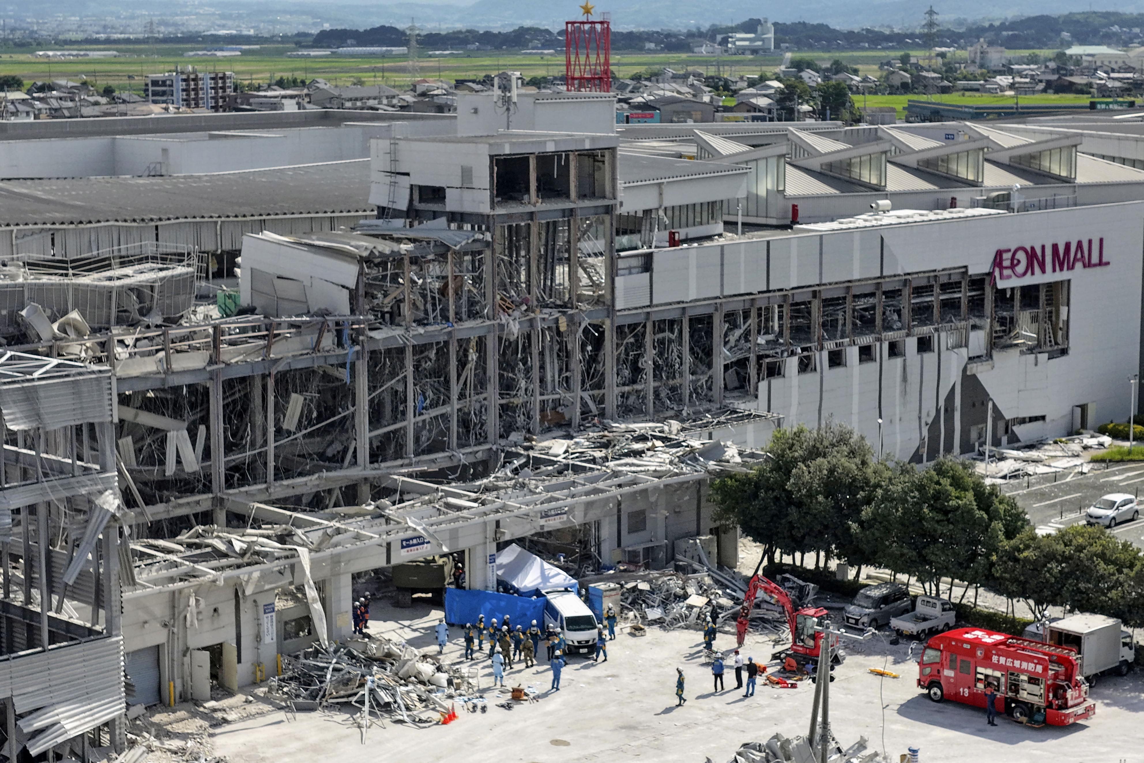 Hope dwindles for rescue in southwestern Japan quake as death toll climbs to 23