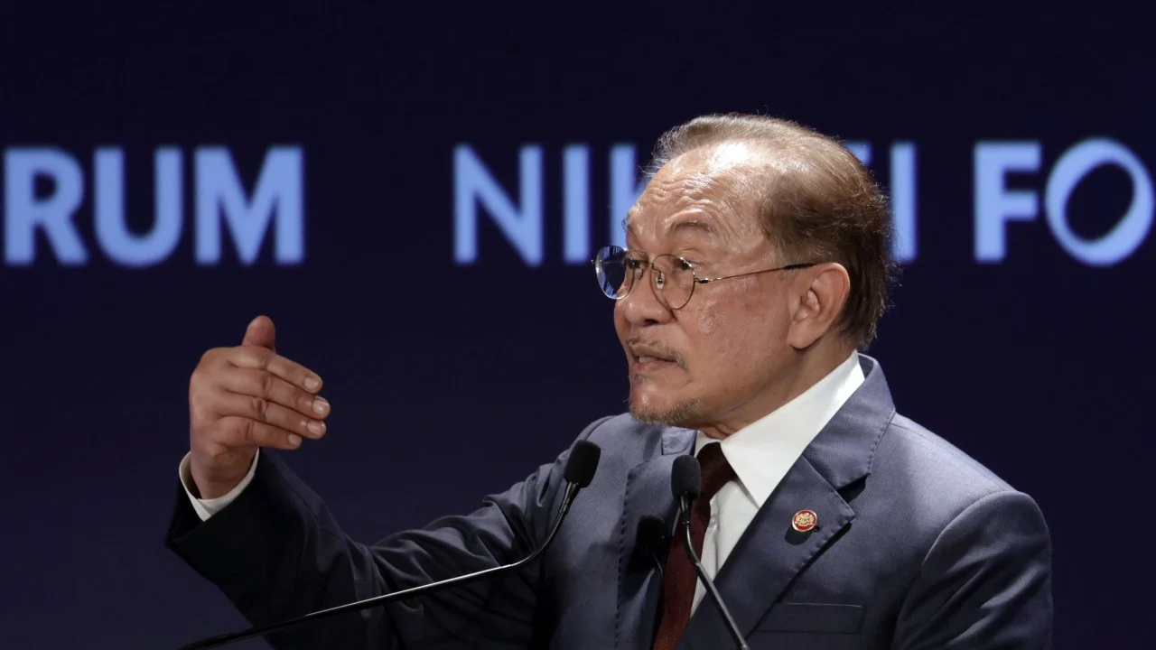 Malaysia’s Anwar seizes on haj fund report ahead of Negeri Sembilan election