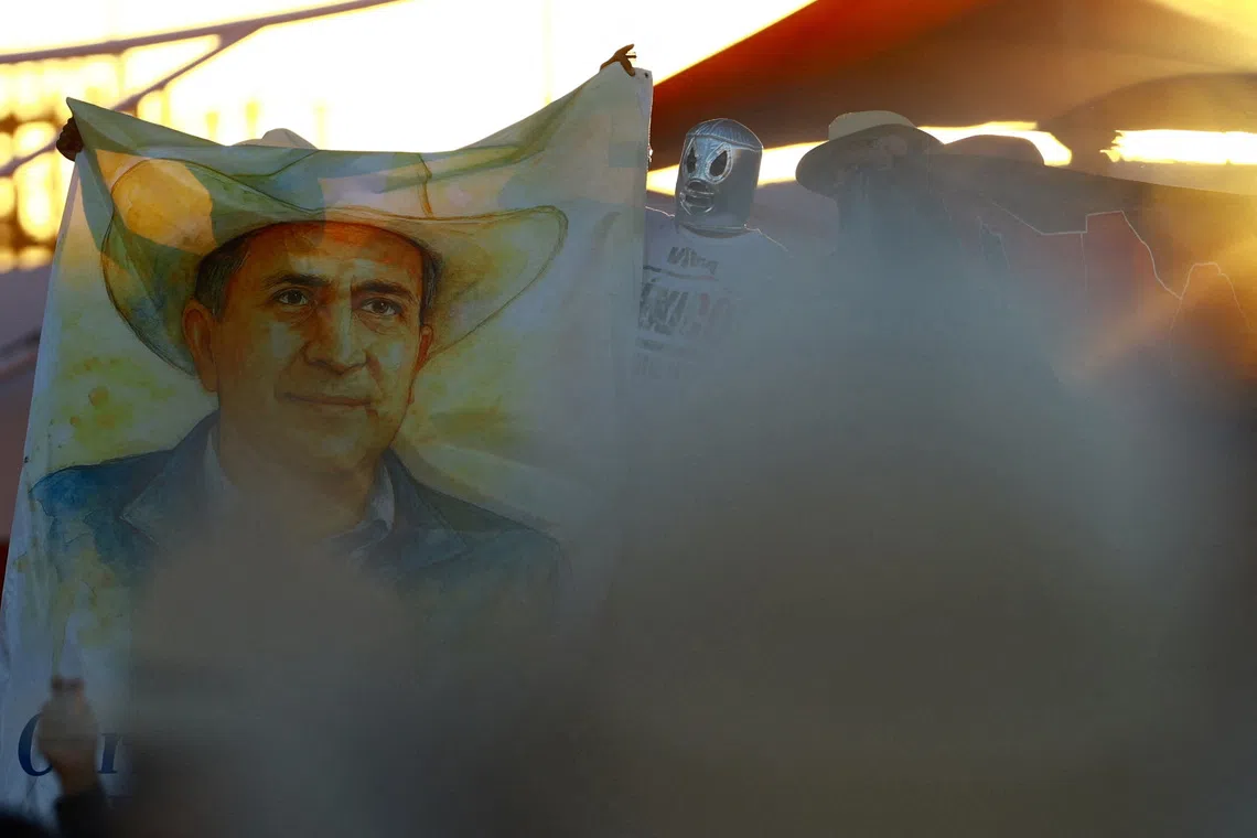 Mexico arrests suspected gang leader accused of ordering mayor's killing