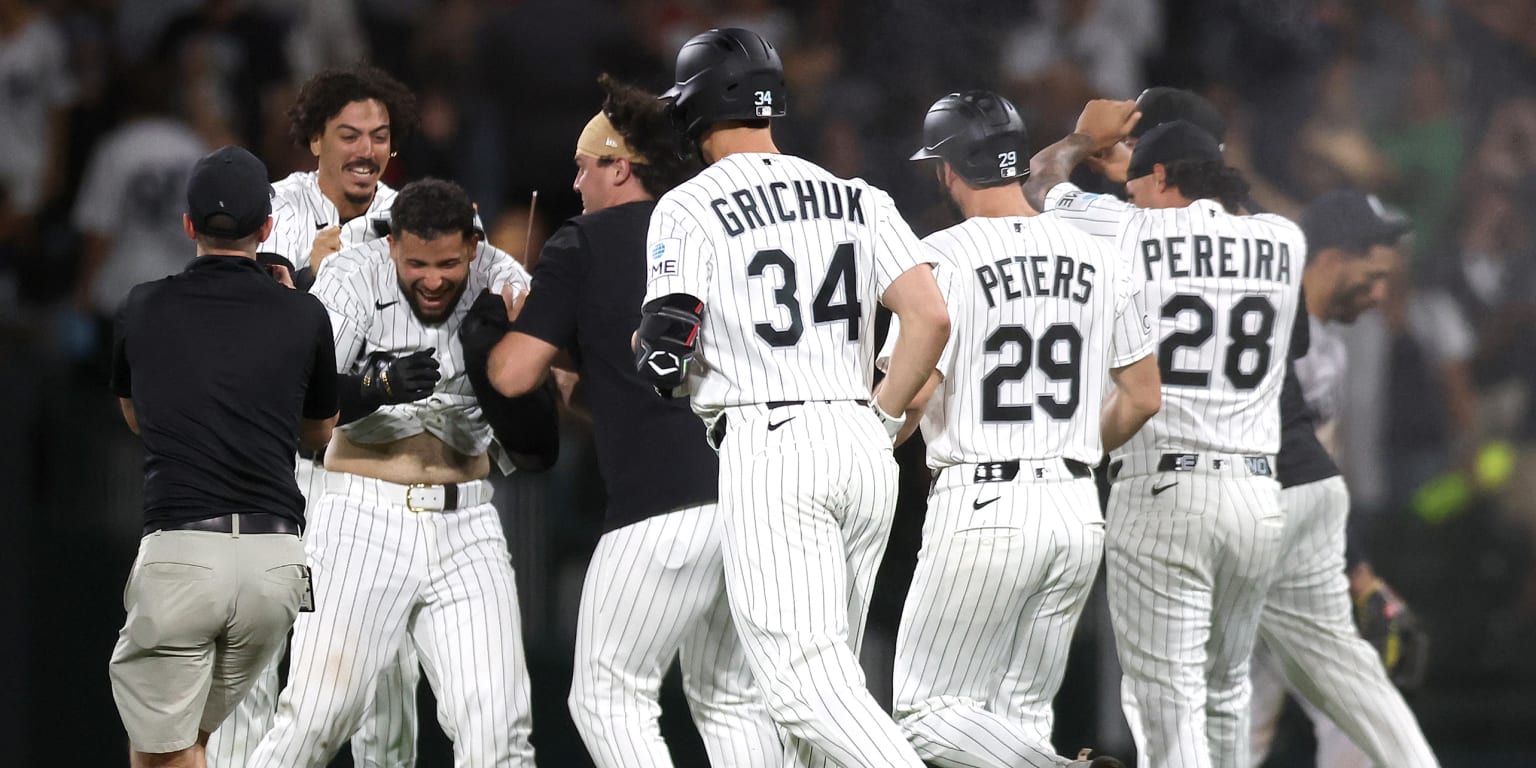 Quero caps wild White Sox comeback with 12th-inning walk-off vs. Yankees