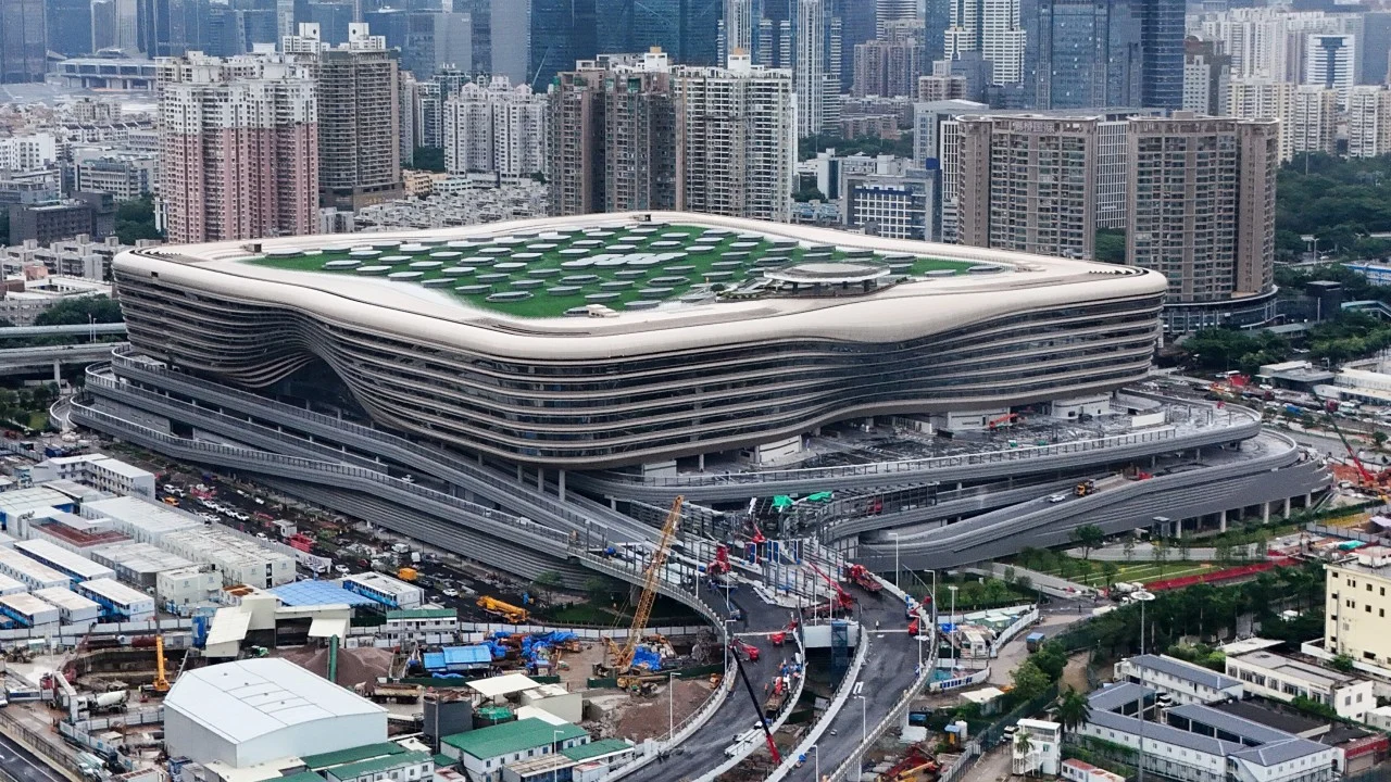 Revamped Huanggang checkpoint needs Hong Kong airport bus link, experts say
