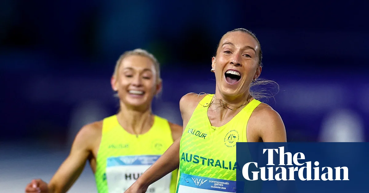 Rose Davies makes history in Australian 5,000m one-two at Commonwealth Games