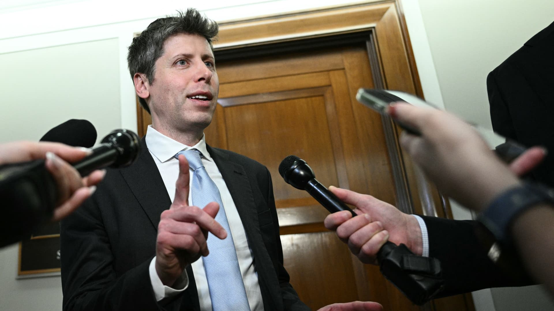 Sam Altman to meet with White House's Wiles this week ahead of AI framework deadline