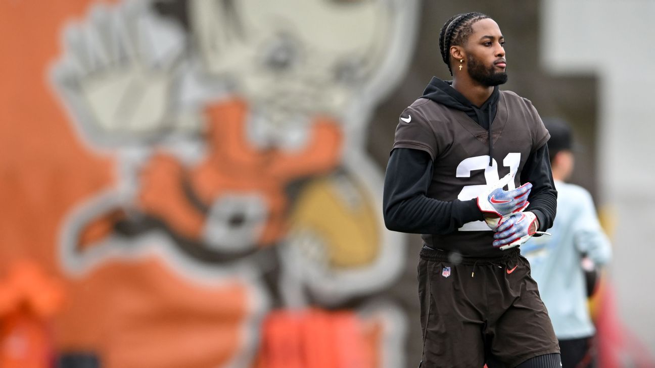 Sources: Browns' Ward again NFL's top-paid DB