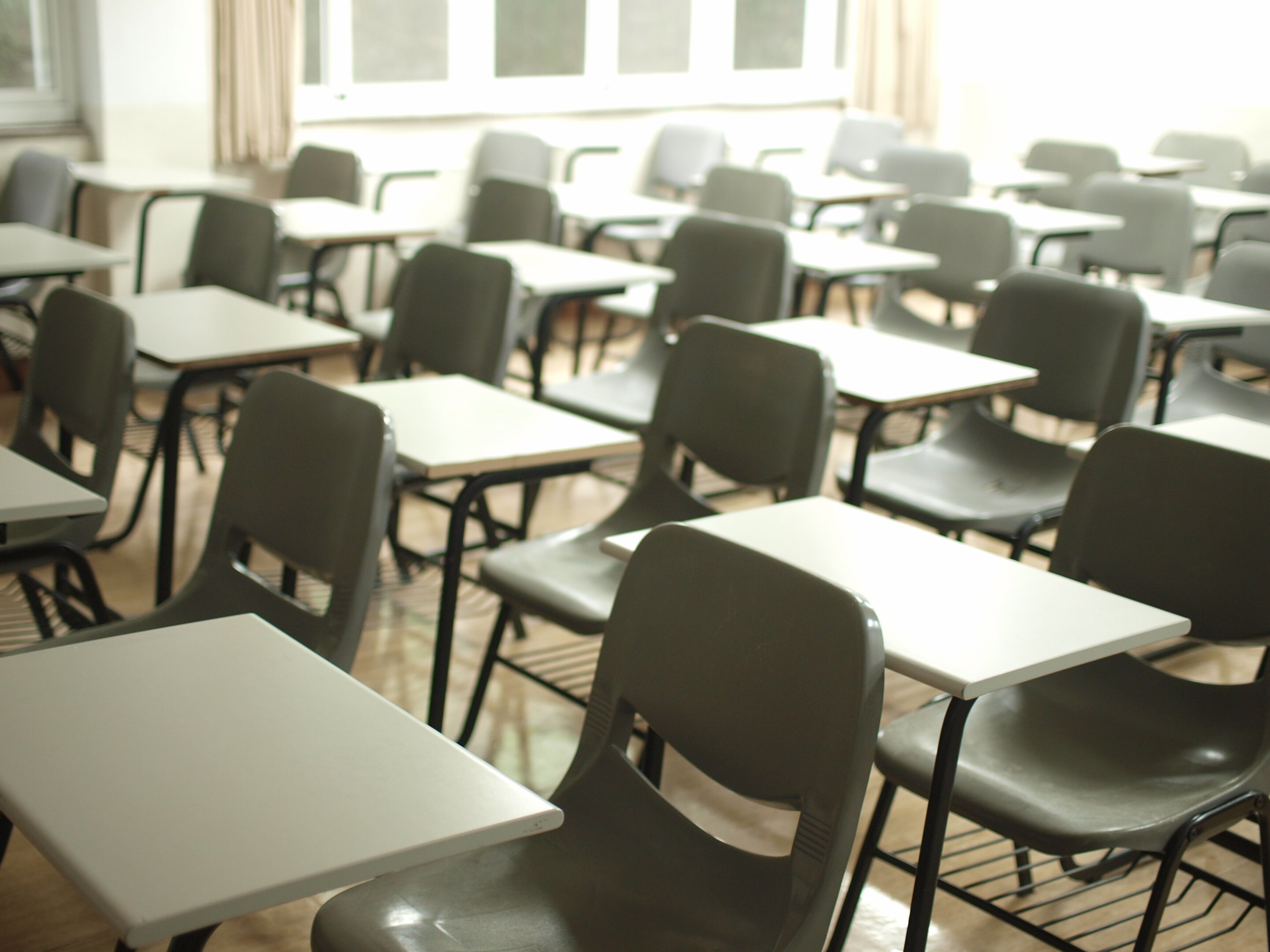 Targeted school closures can improve pandemic response
