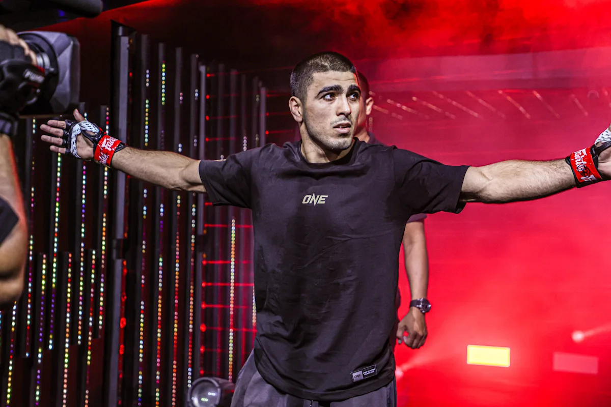 ‘There Is No One Else Like Me’ — Elbek Alyshov Plans To Dismantle Enkh-Orgil Baatarkhuu At The Inner Circle 24