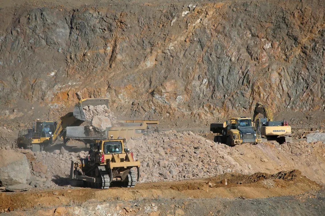 Trump signs order on export curbs to retain critical minerals