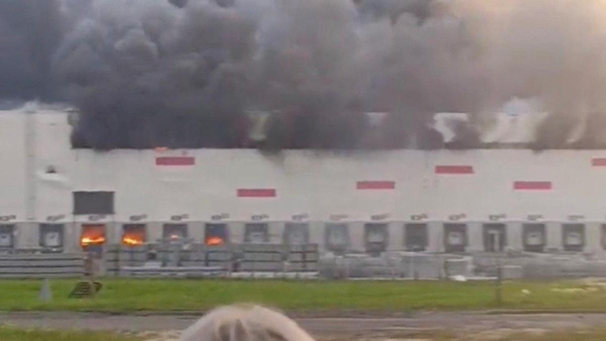 Ukraine says it hit a major Russian oil refinery, hours after Zelenskyy’s meeting with Trump