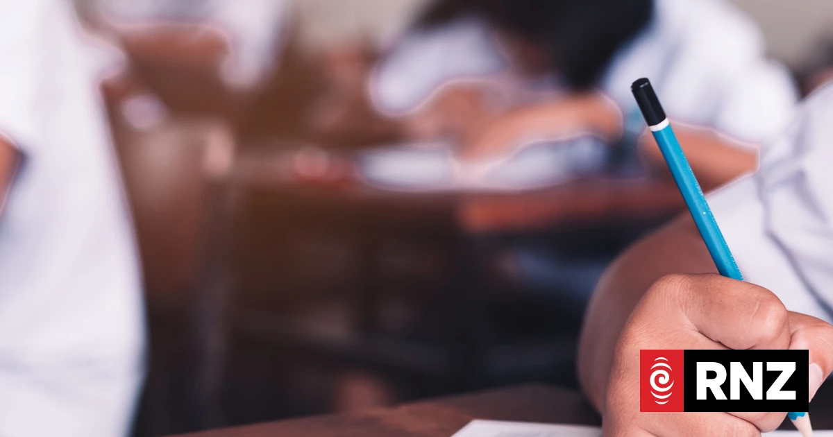 Wellington school's drastic move to combat students using AI