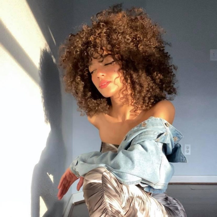Thrifting Adventure in NYC with Monet – For the Vintage Fashion Lover
