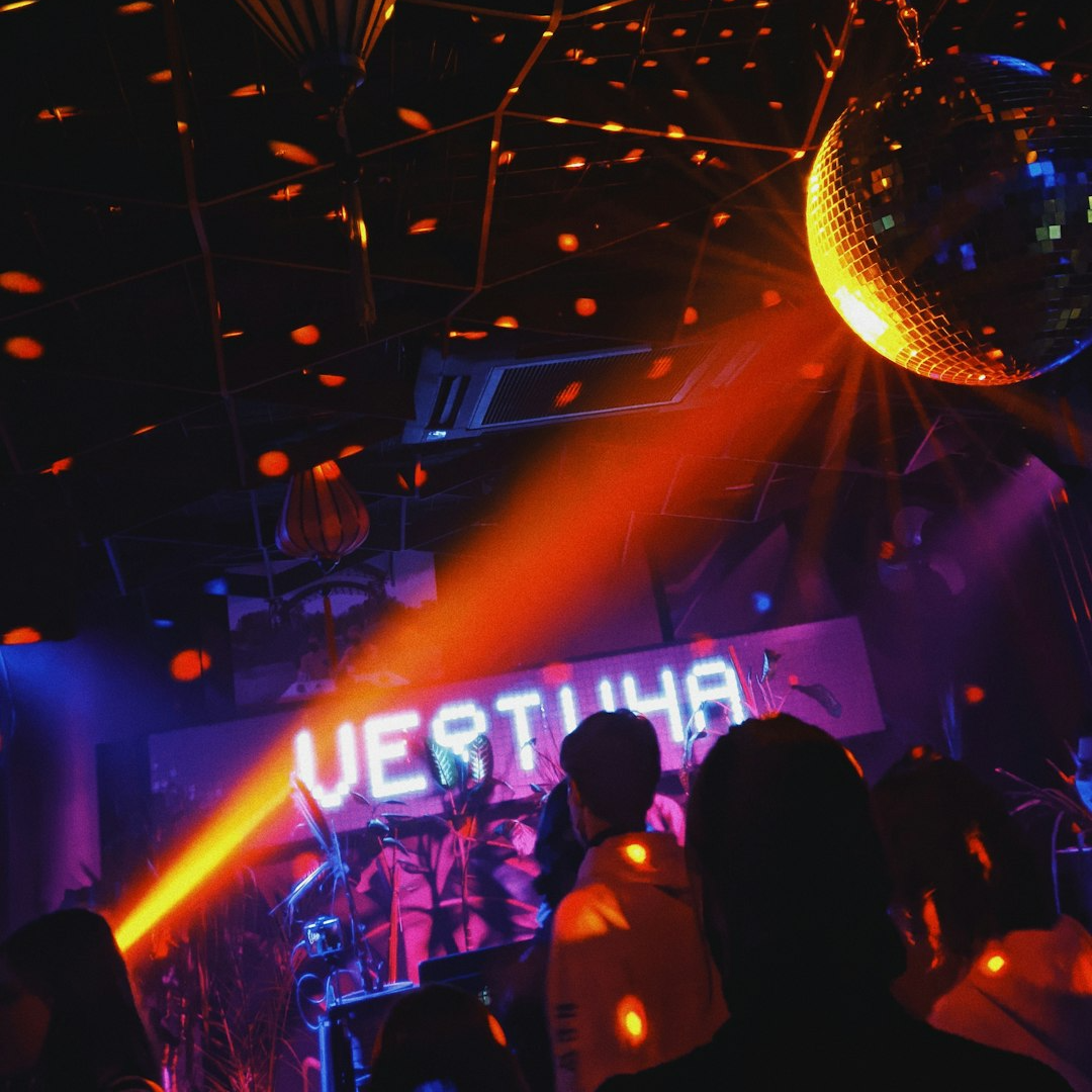 VIP NYC Nightlife Experience with Monet – Behind the Velvet Ropes
