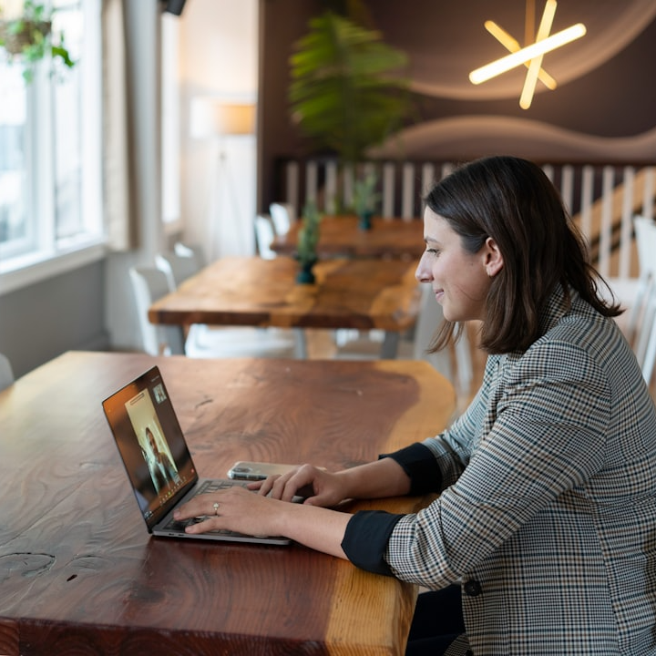 Online Business and Technology Chat