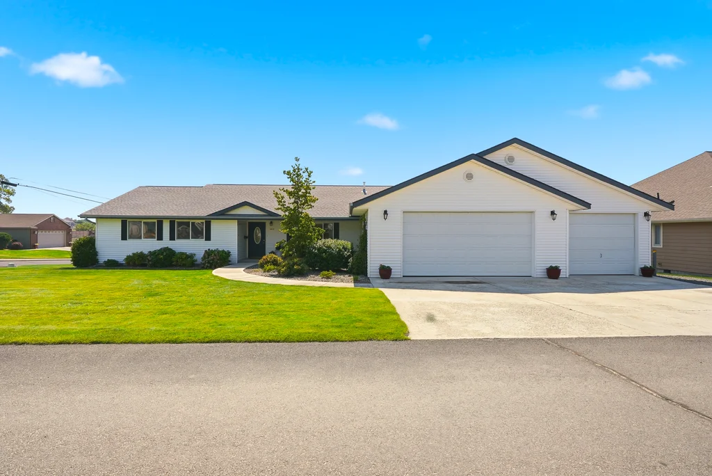 4810 Maple Ave 0001
