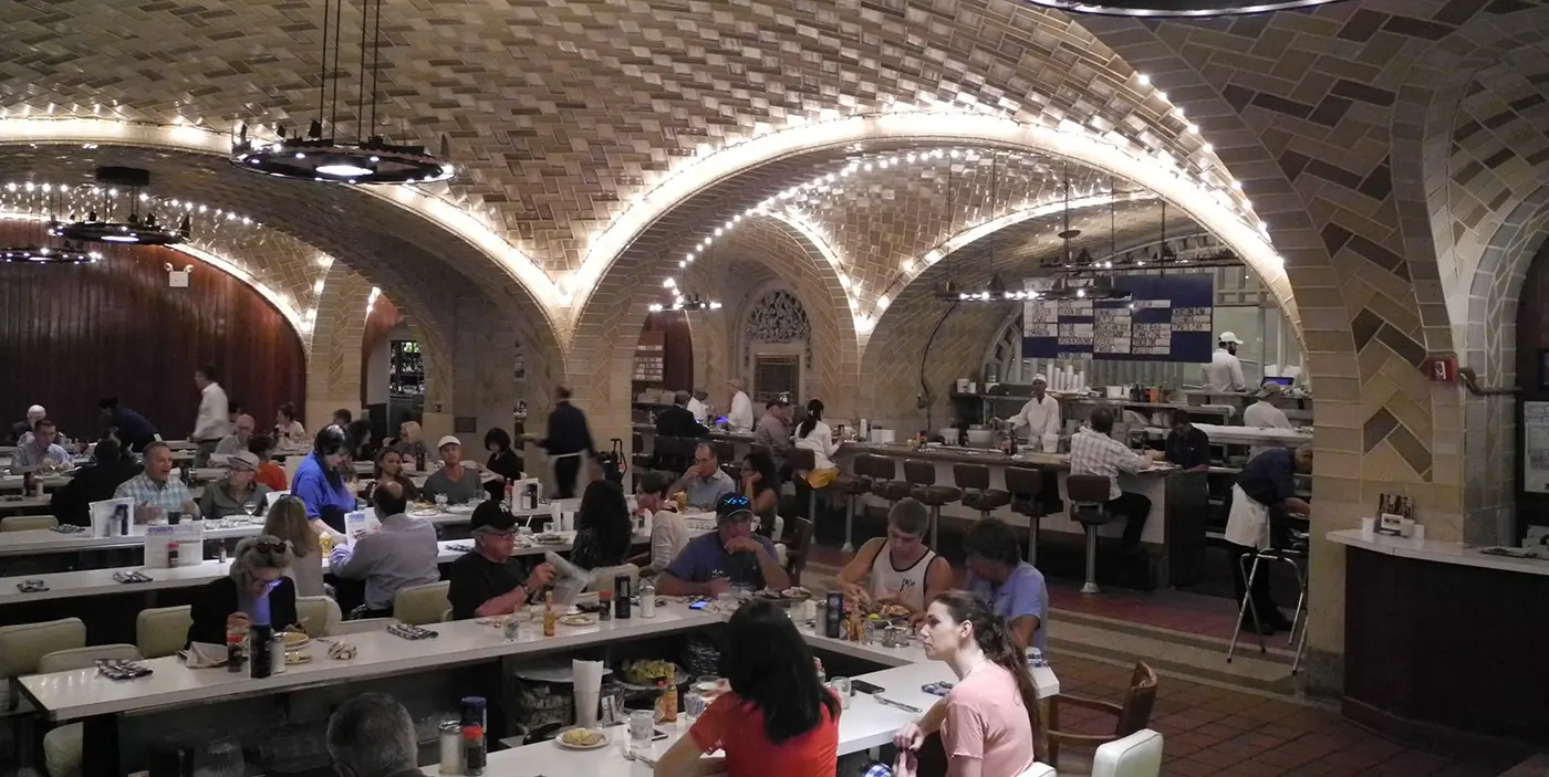 The Timeless Tables NYC's Historic Restaurants That Defined a Century