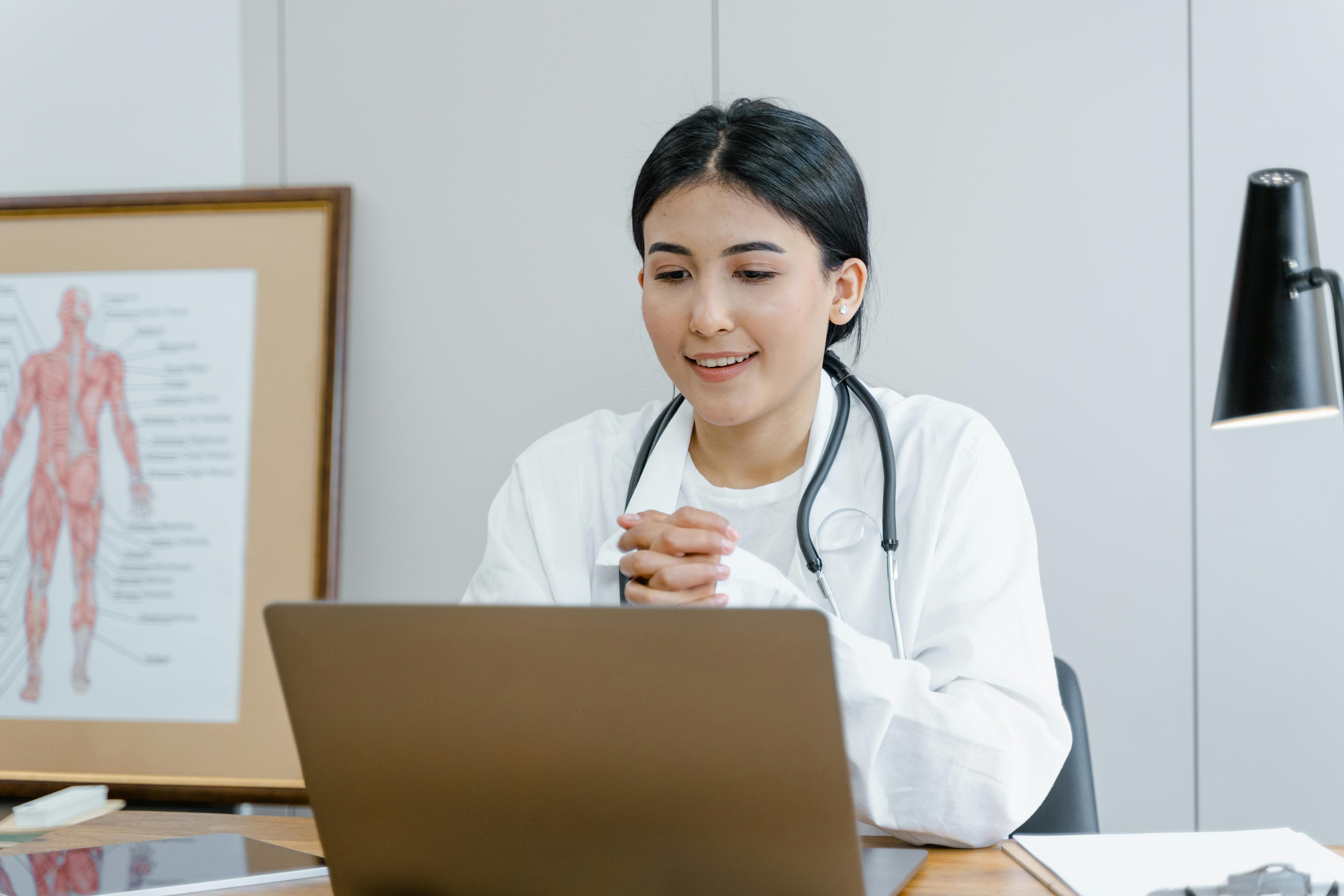 Where to Book Specialist Doctor Consultations in Iraq (Online & In-Clinic)