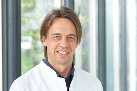 Dr. med. Björn Schwick