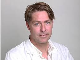 Dr. med. Simon Bode