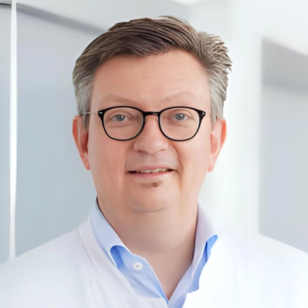 Prof. Dr. med. Chris­ti­an Brandts