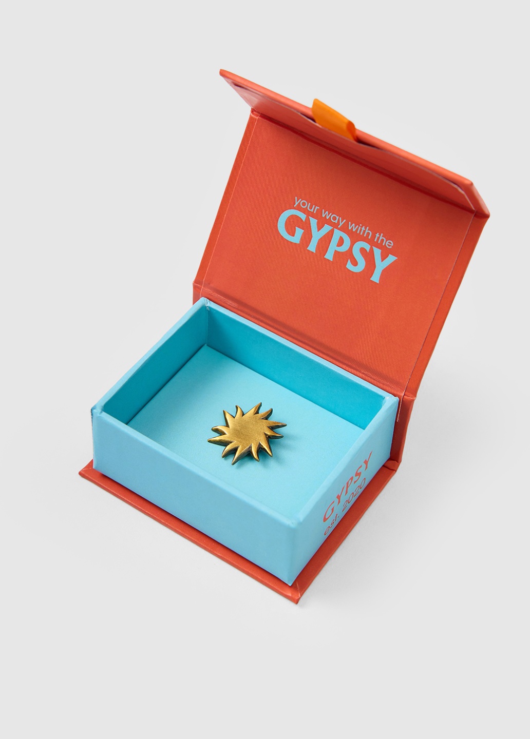 Pin with gift box - Product