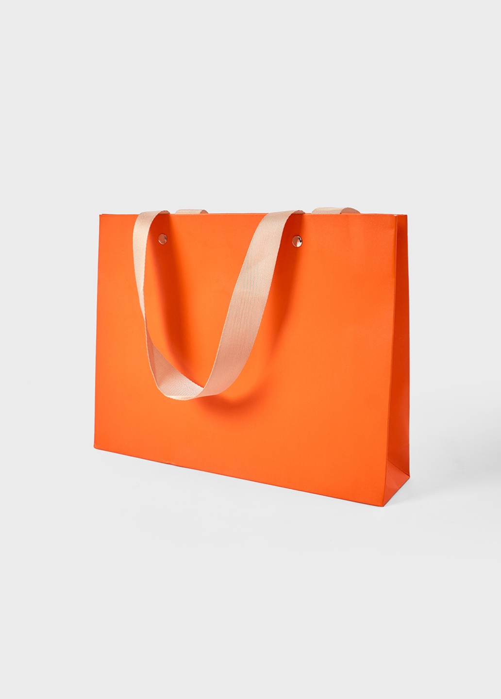 Glossy orange gift bag, 26,5x20x6 cm - Product
