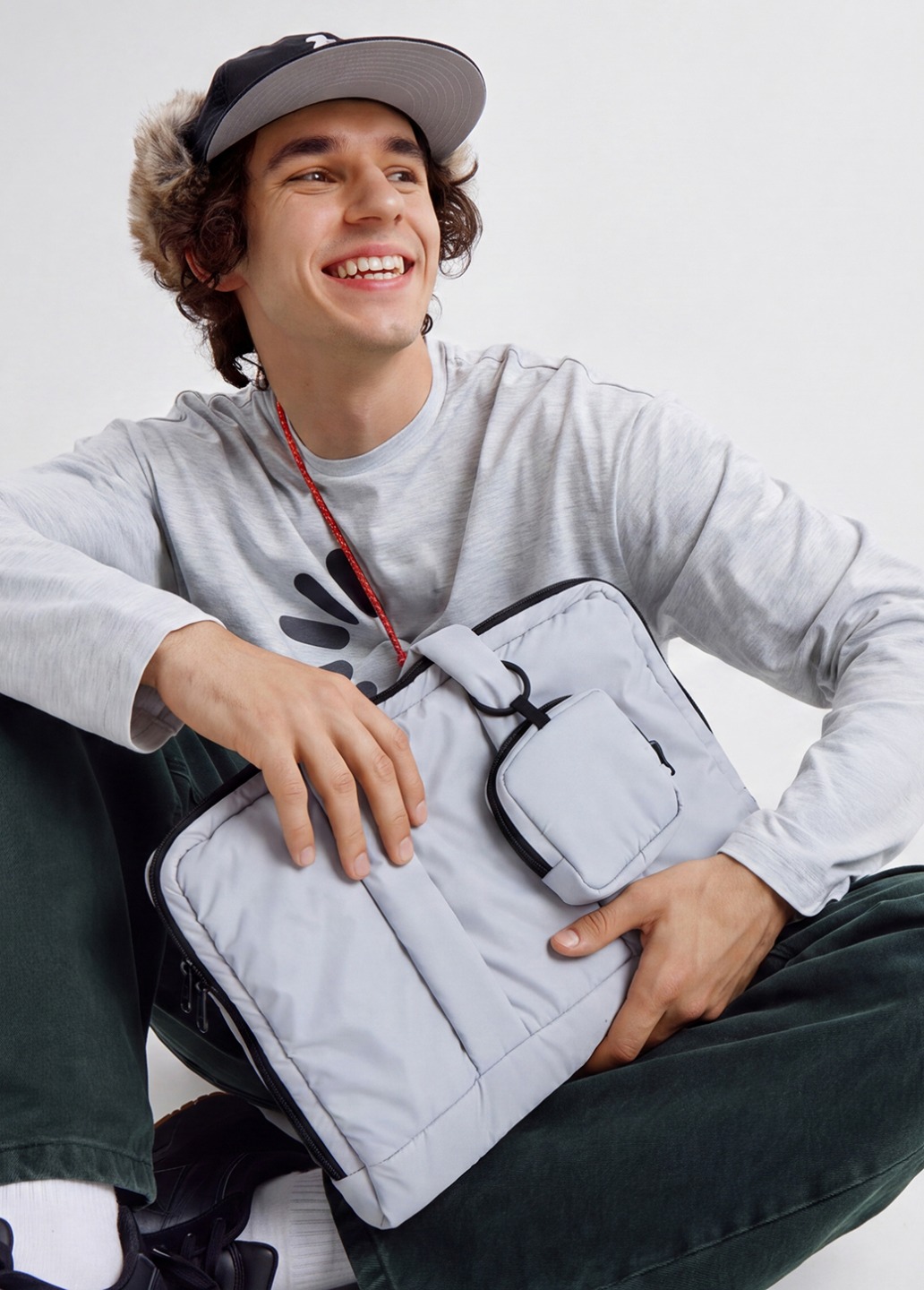 Laptop bag with a detachable mini bag - Product