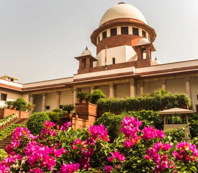 ജ്ഞാനേഷ് കുമാറിനെ പുറത്താക്കാനുള്ള രാഹുൽ ഗാന്ധിയുടെ ഹർജി; സുപ്രീം കോടതി നാളെ പരിഗണിച്ചേക്കും