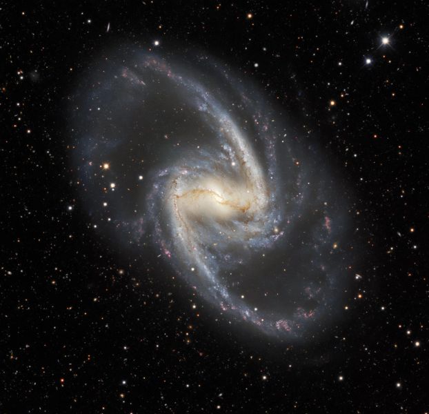 New Simulations Show How Galactic Centers Grow Together
