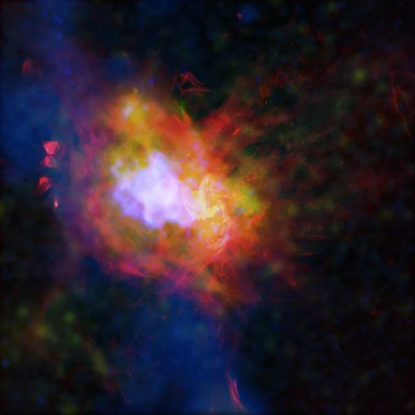 Chandra X-ray Observatory Drops New View of our Galaxy’s Unruly Centre