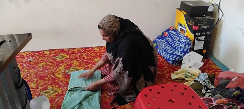 The women reshaping how some Kashmiri villages dress and dream