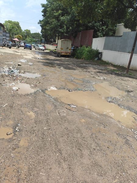 Broken roads, uncleared garbage: In Pune’s Ramtekdi, businesses await basic civic services