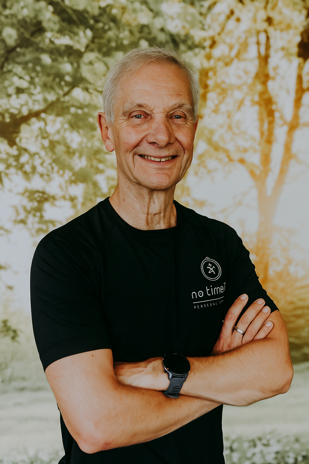 Duo training partners high-fiven tijdens een uitdagende workout