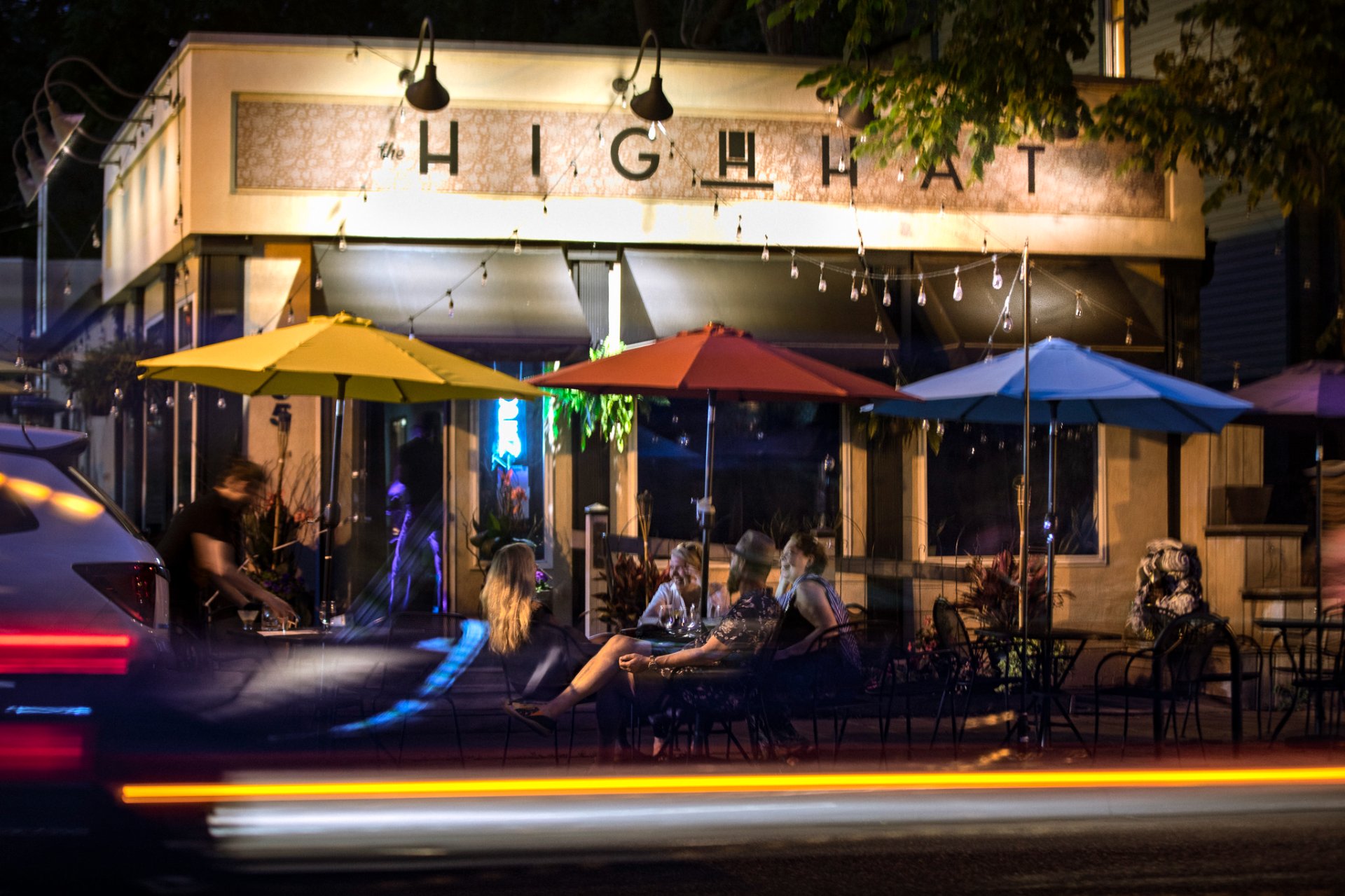 Wir Back Live at the High Hat