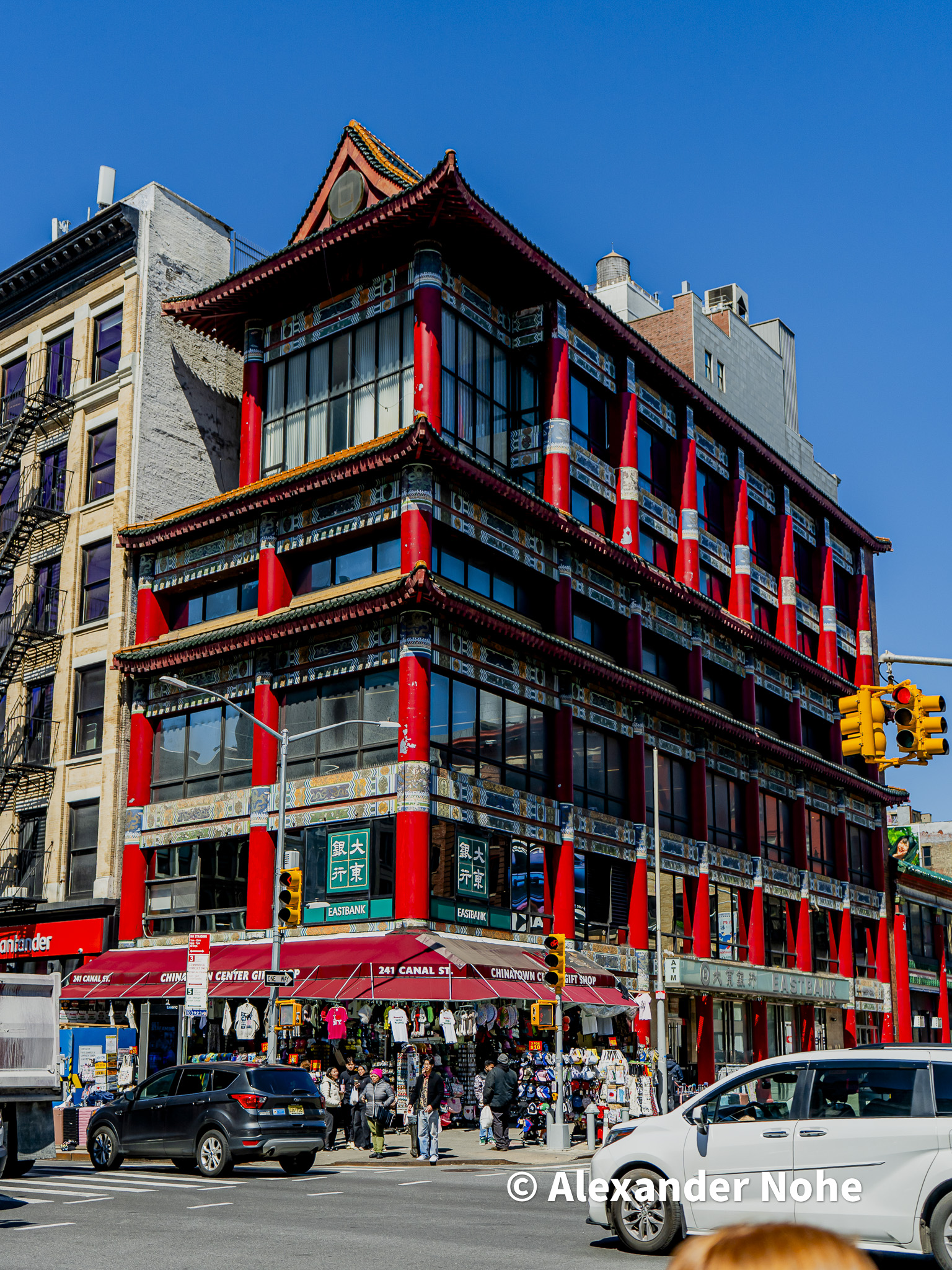 Chinese architectural elements on Canal Street
