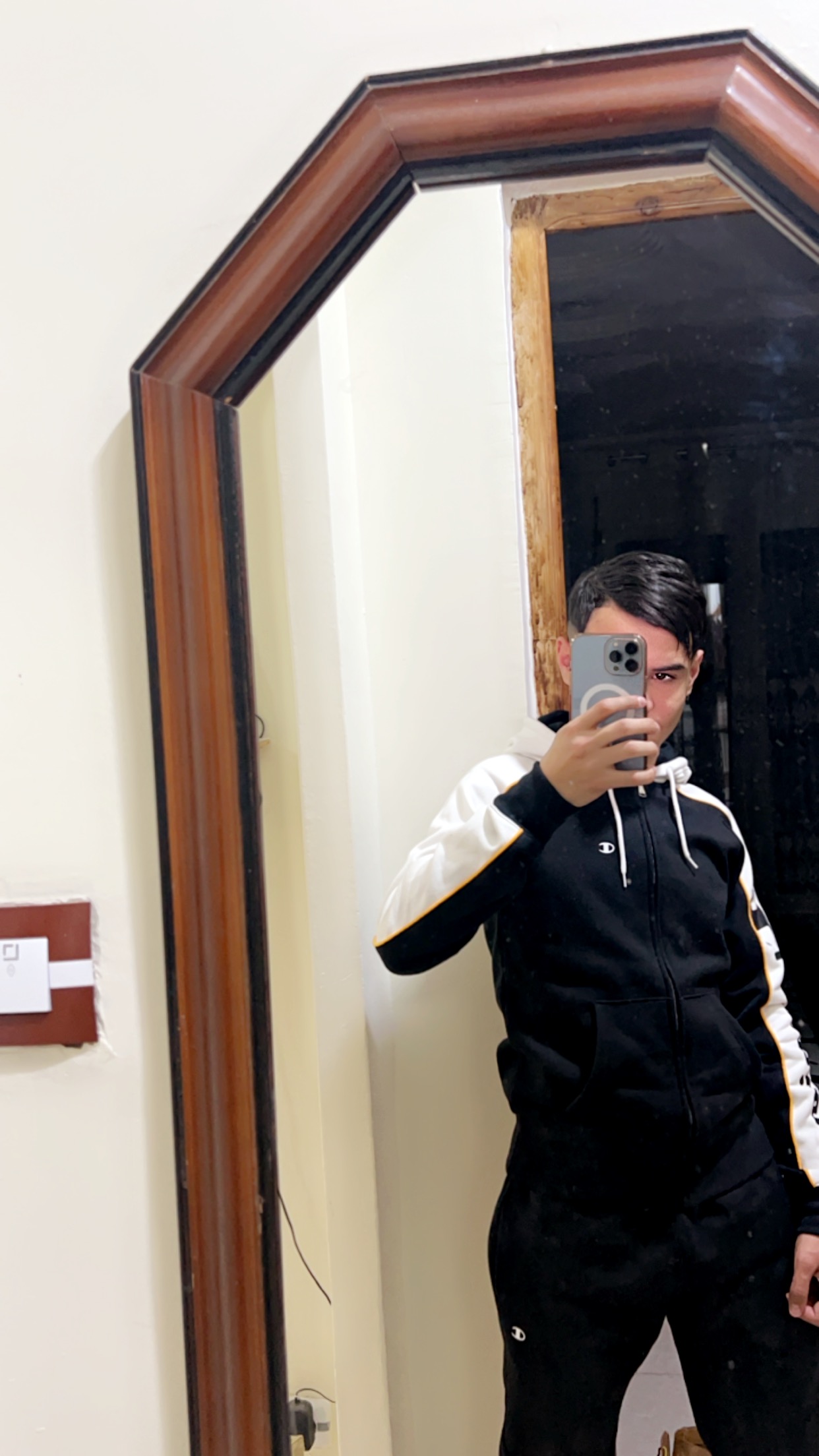 Mehdeb - Digital nomad in Algeria