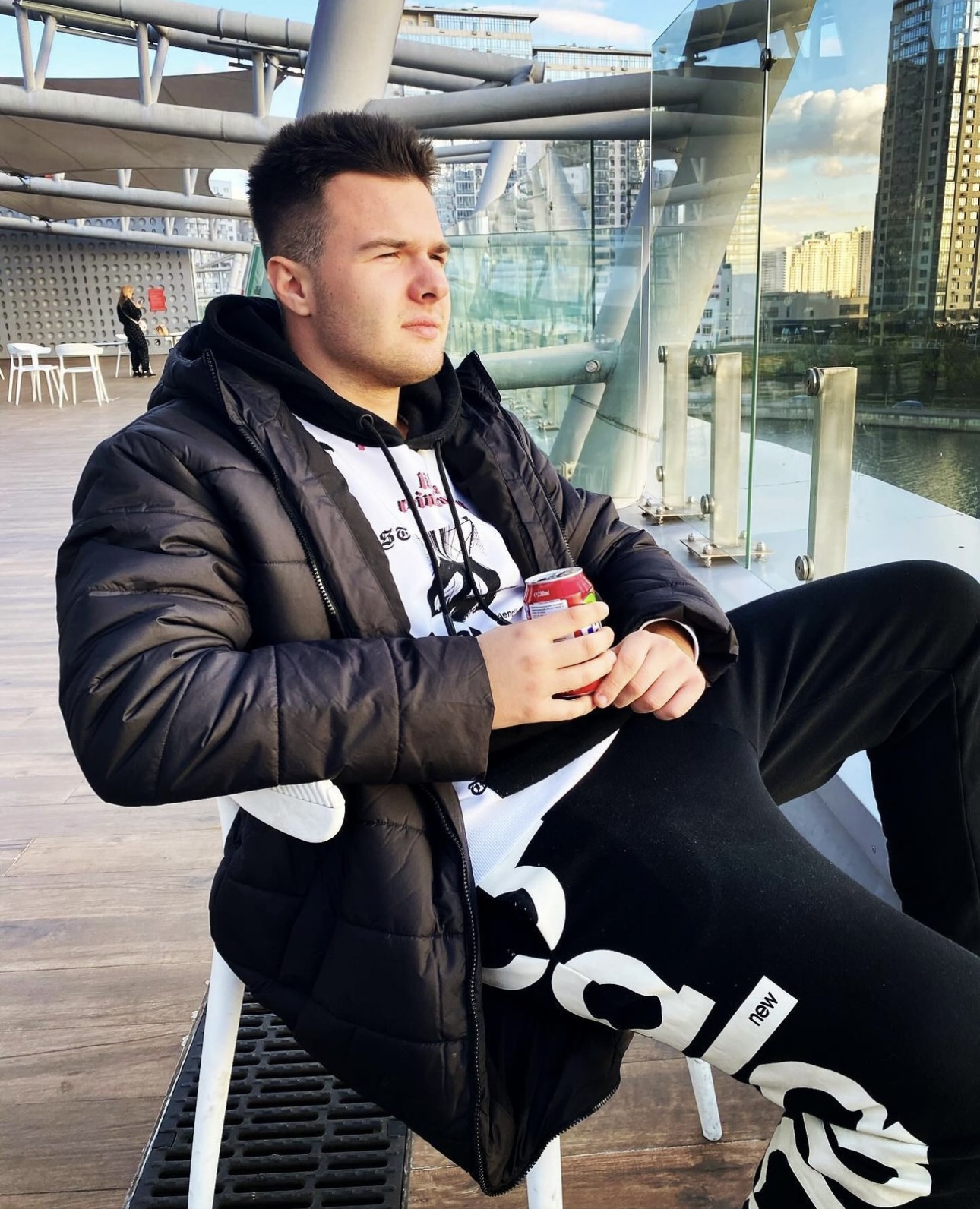 Yarik
 - Digital nomad in Ukraine