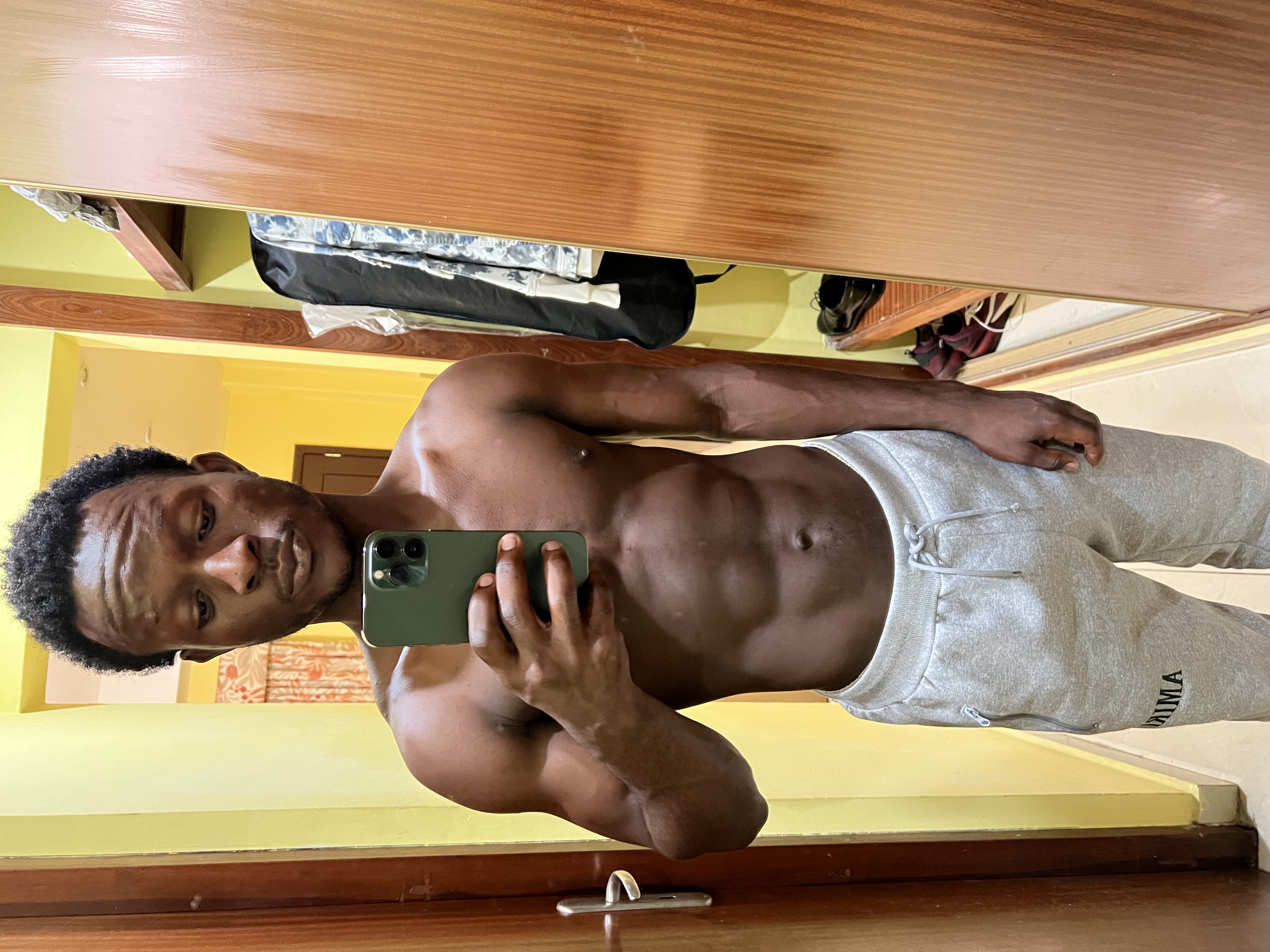 Goncalves - Digital nomad in Angola