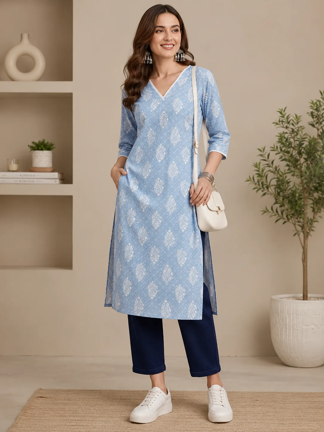 Simple & Stylish Kurti Outfit Idea for Women