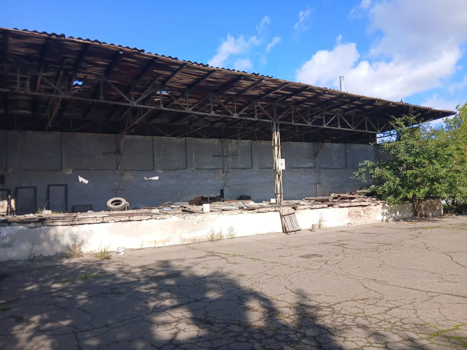 Будівля для комерційного використання