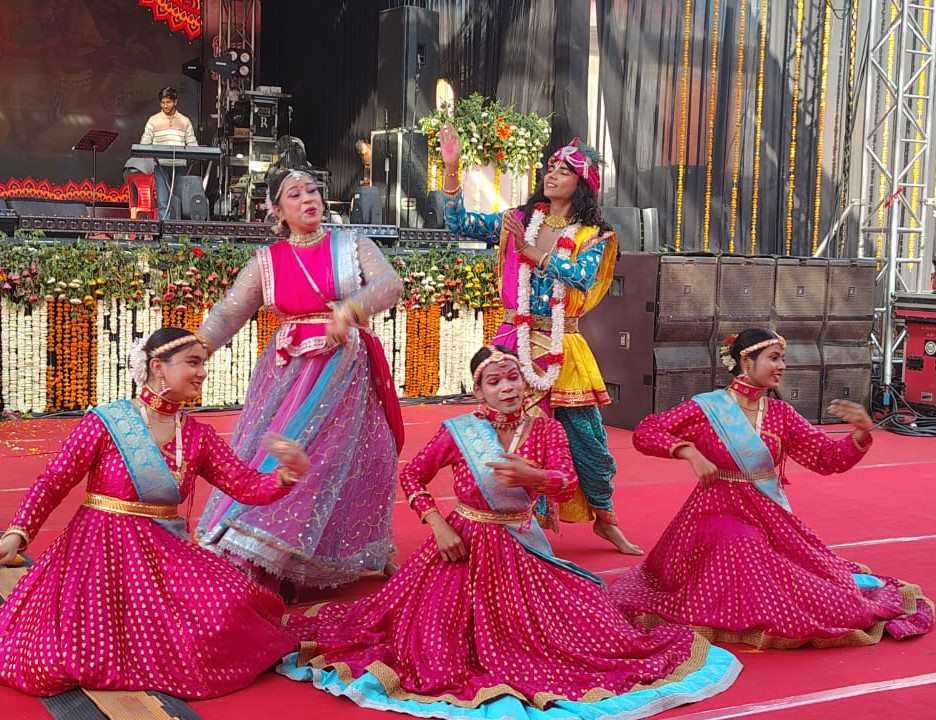 बिठूर महोत्सव : बृज में होरी मेरे रसिया...