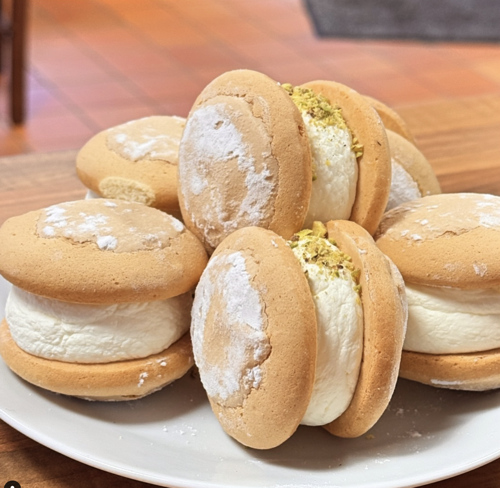 قنادی کاوه