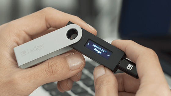 Hardware wallet: Komplett guide 2026