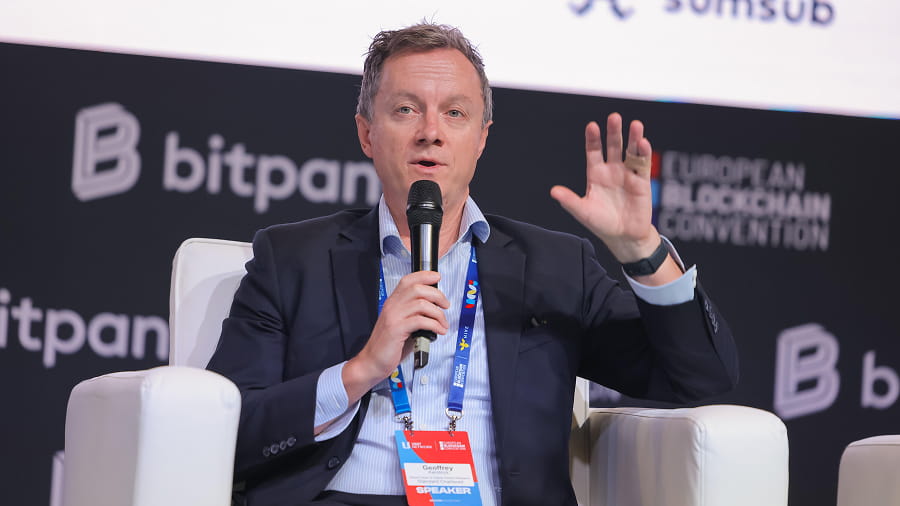 Standard Chartered: BTC 100K, ETH 4K by year-end