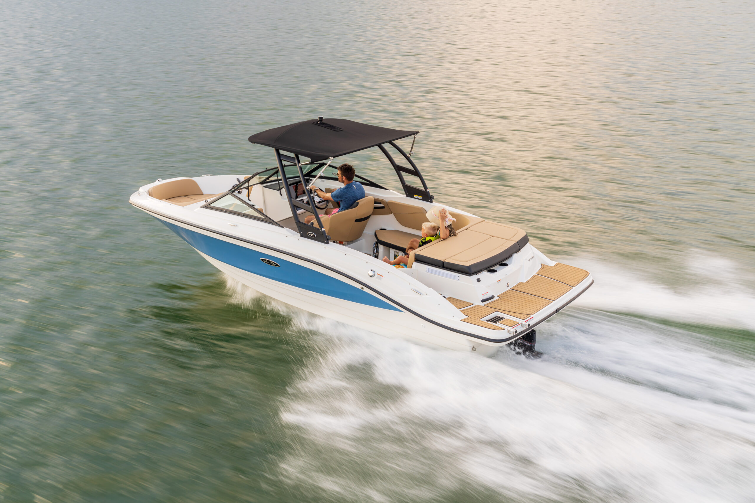 Sea Ray 210 SPX Wake