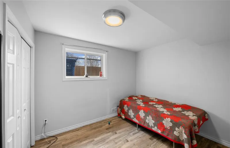 Photo 4 of 1537 Langlois, Lower Unit
